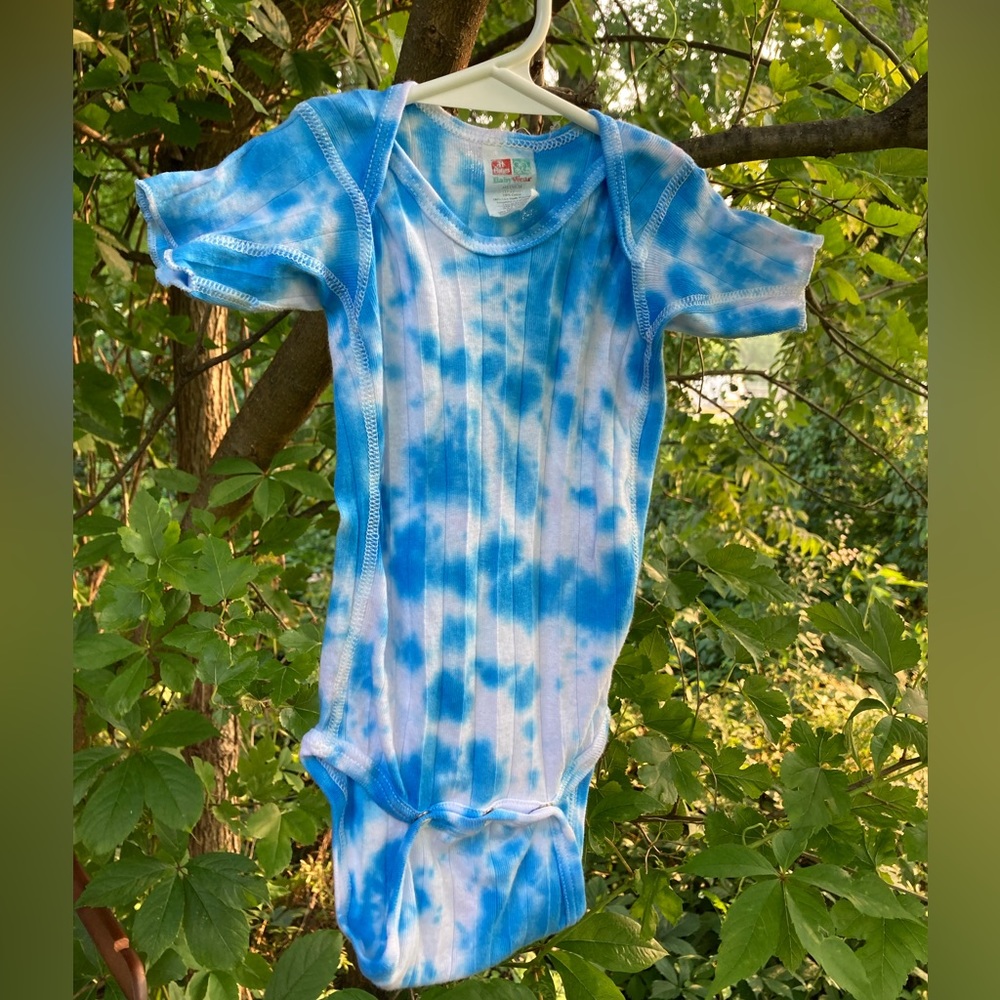 NWOT Custom Unisex Tie Dye Onesie